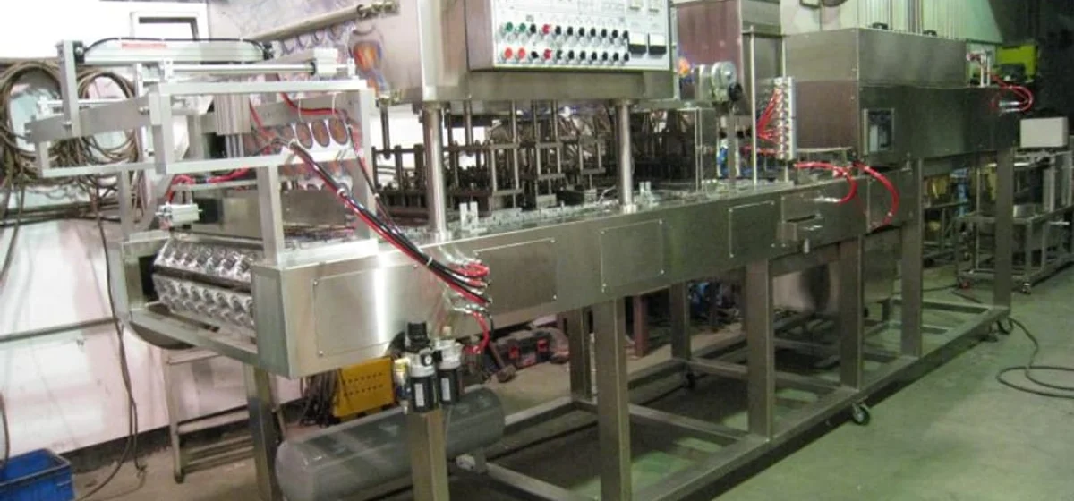 EDELSTEIN cup filling and washing line